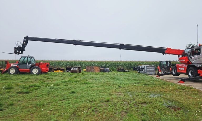 Pylon umożliwia wynajem koparek i koparko-ładowarek